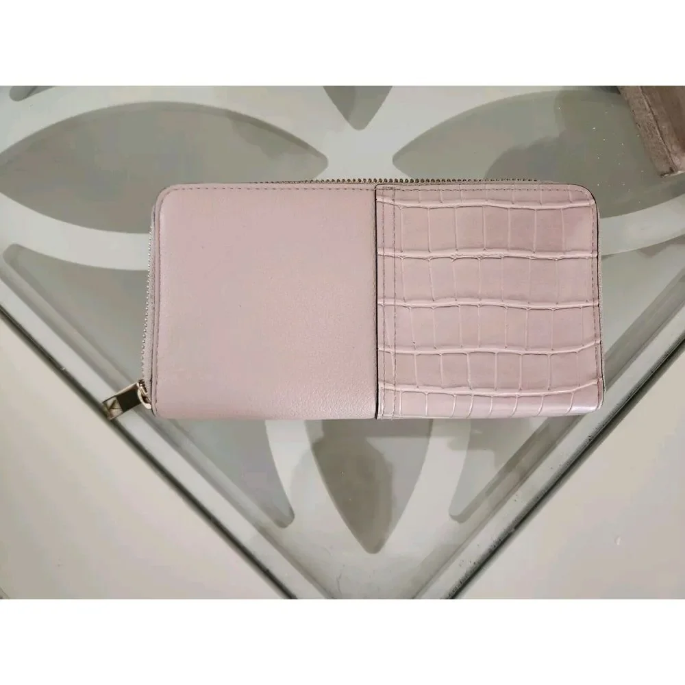 Victoria's Secret Limited Edition‎ Zip Around  Wallet Faux Leather Pink - Picture 2 of 7